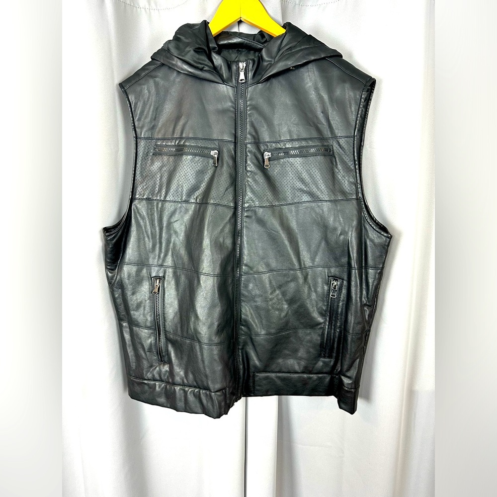 MEN’s INC FAUX LEATHER VEST